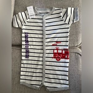 Carter’s Onesie 24m